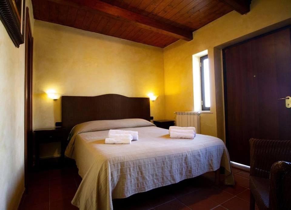 Relais Il Feudo Bed & Breakfast Beltiglio Exterior foto