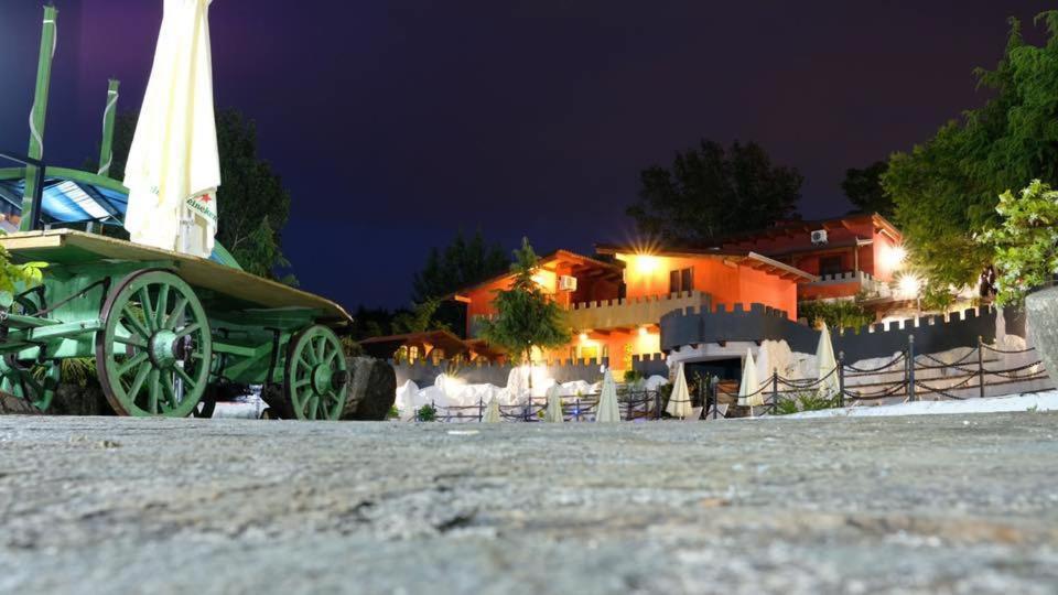 Relais Il Feudo Bed & Breakfast Beltiglio Exterior foto