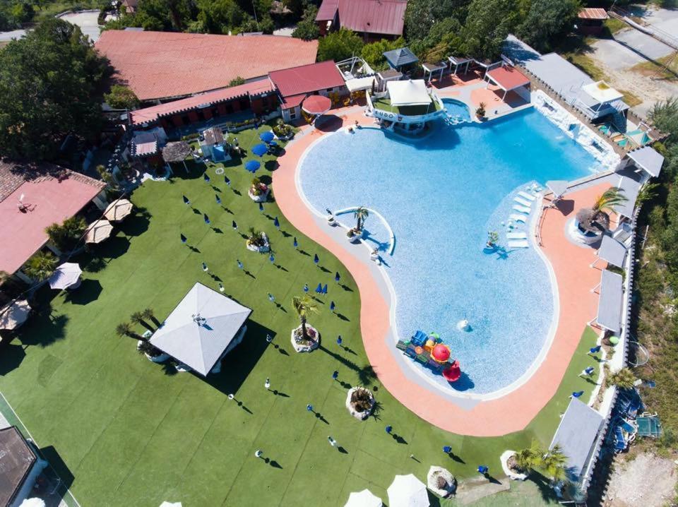 Relais Il Feudo Bed & Breakfast Beltiglio Exterior foto