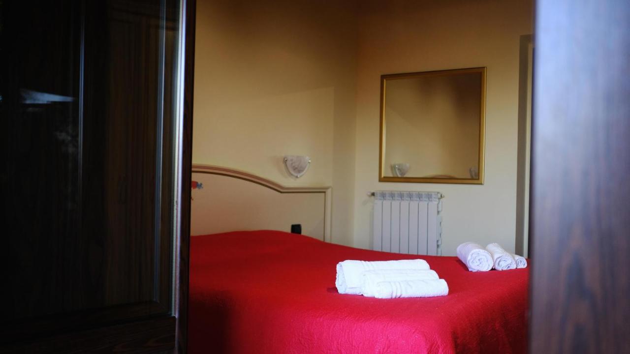 Relais Il Feudo Bed & Breakfast Beltiglio Exterior foto